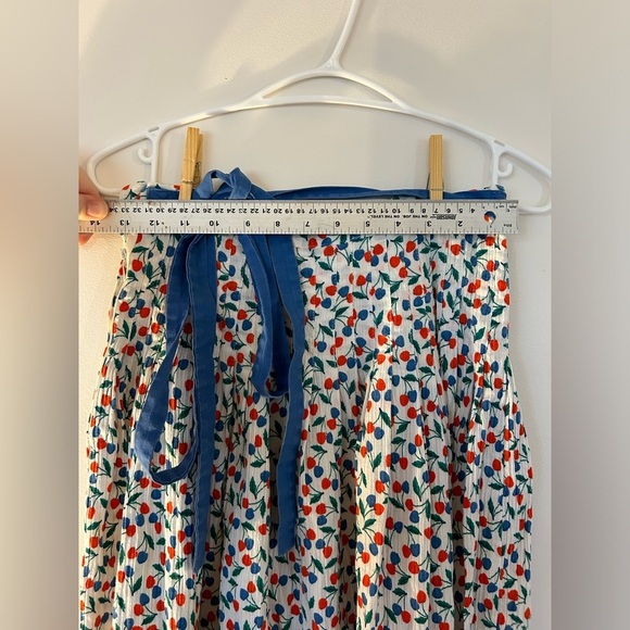 Vintage Mondi Cherry Long Sleeve Blouse and Pleated Skirt - Picture 4 of 16